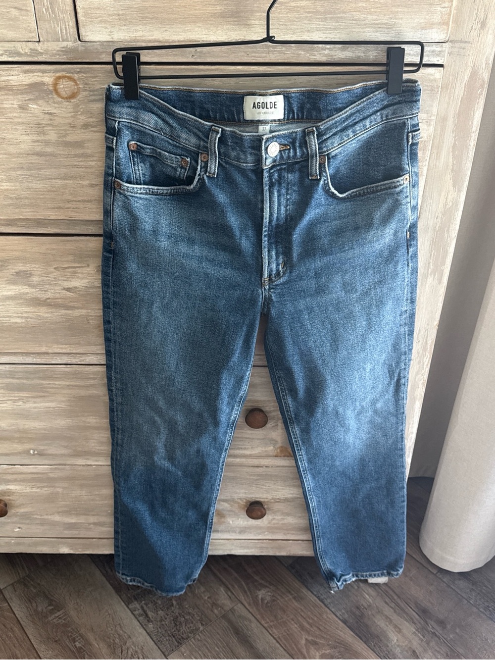EUC AGOLDE Kye Mid Rise Straight Crop Denim Jeans - Classic Mid Wash